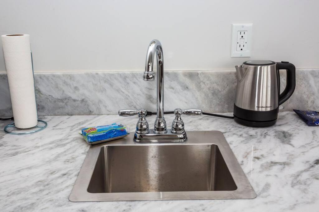 Cali King Size One Bedroom Luxurious Suite In Dtsd San Diego Exterior photo
