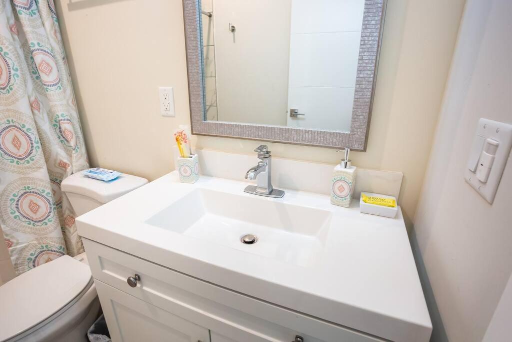 Cali King Size One Bedroom Luxurious Suite In Dtsd San Diego Exterior photo